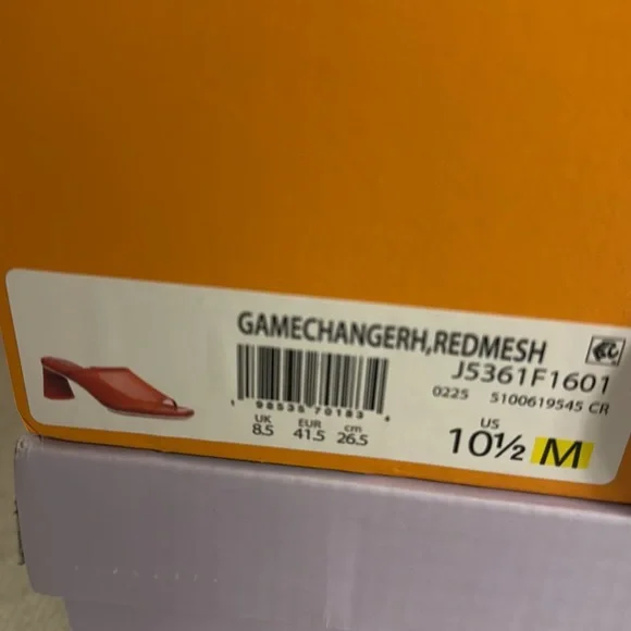 Elegant Red Mesh Heeled Mules - Picture 12 of 12